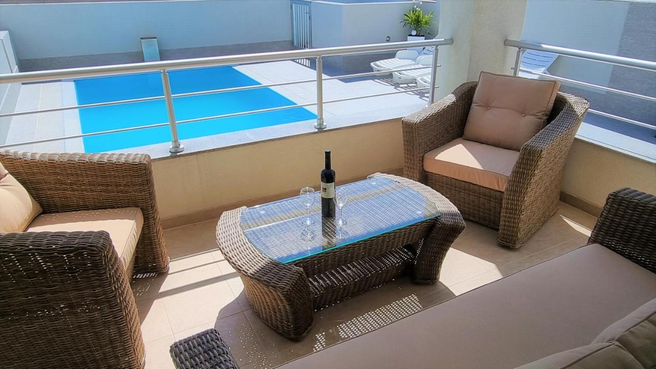 Apartments Le Mare - Pool, Sandstrand, Meerblick, W-Lan, Grill Privlaka  Exterior foto