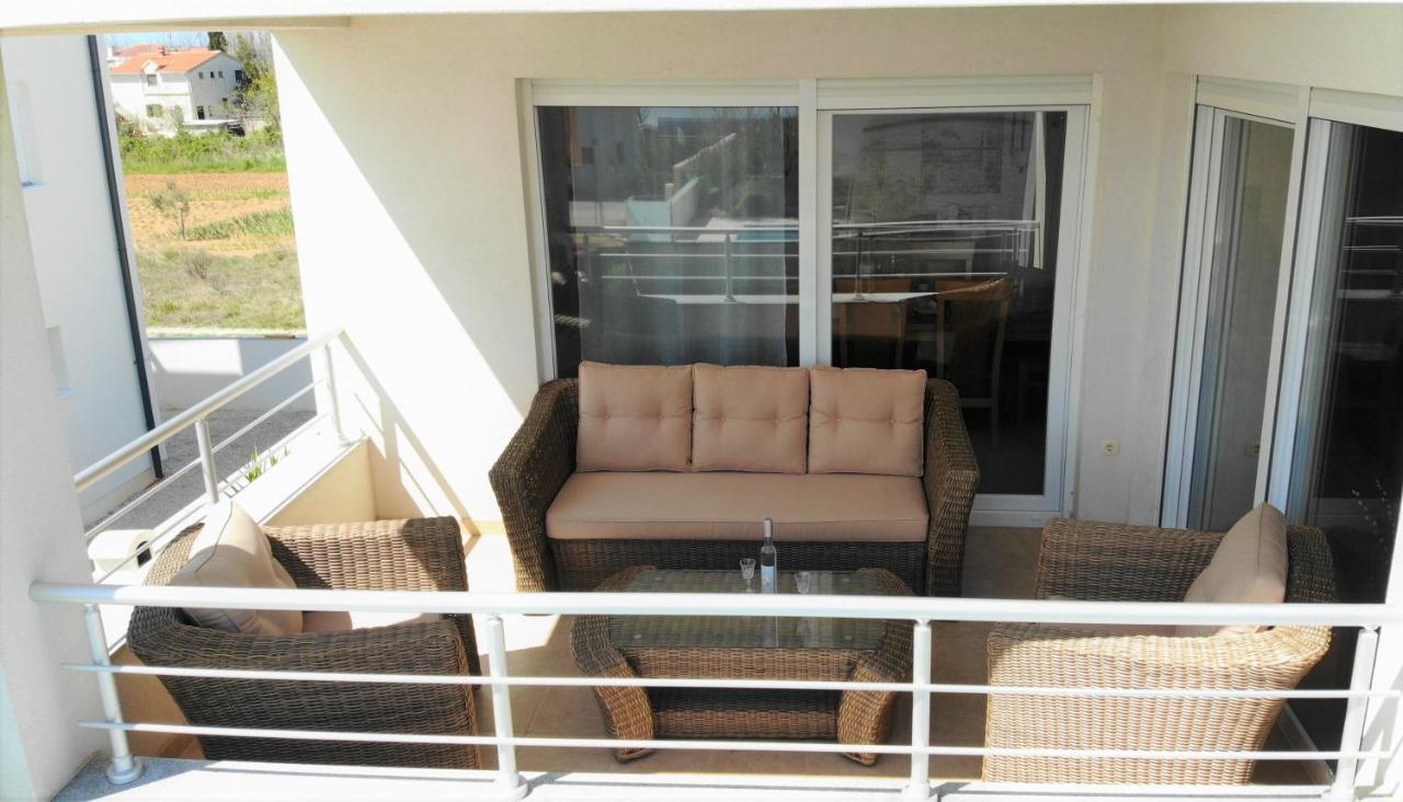 Apartments Le Mare - Pool, Sandstrand, Meerblick, W-Lan, Grill Privlaka  Exterior foto